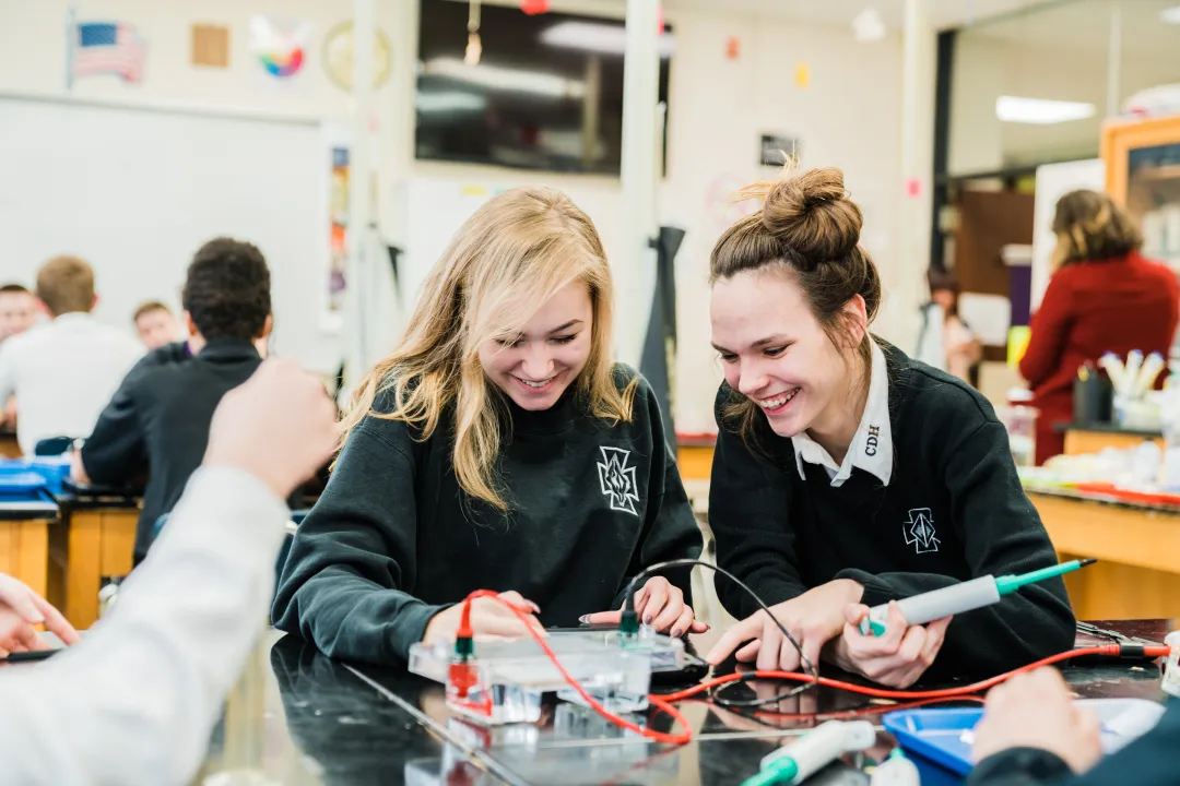 合作美高系列：克雷汀-德拉姆庄园高中 -- 百年蓝带名校(图4)