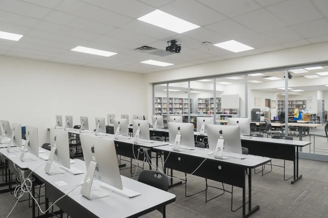 合作美高系列：克雷汀-德拉姆庄园高中 -- 百年蓝带名校(图17)